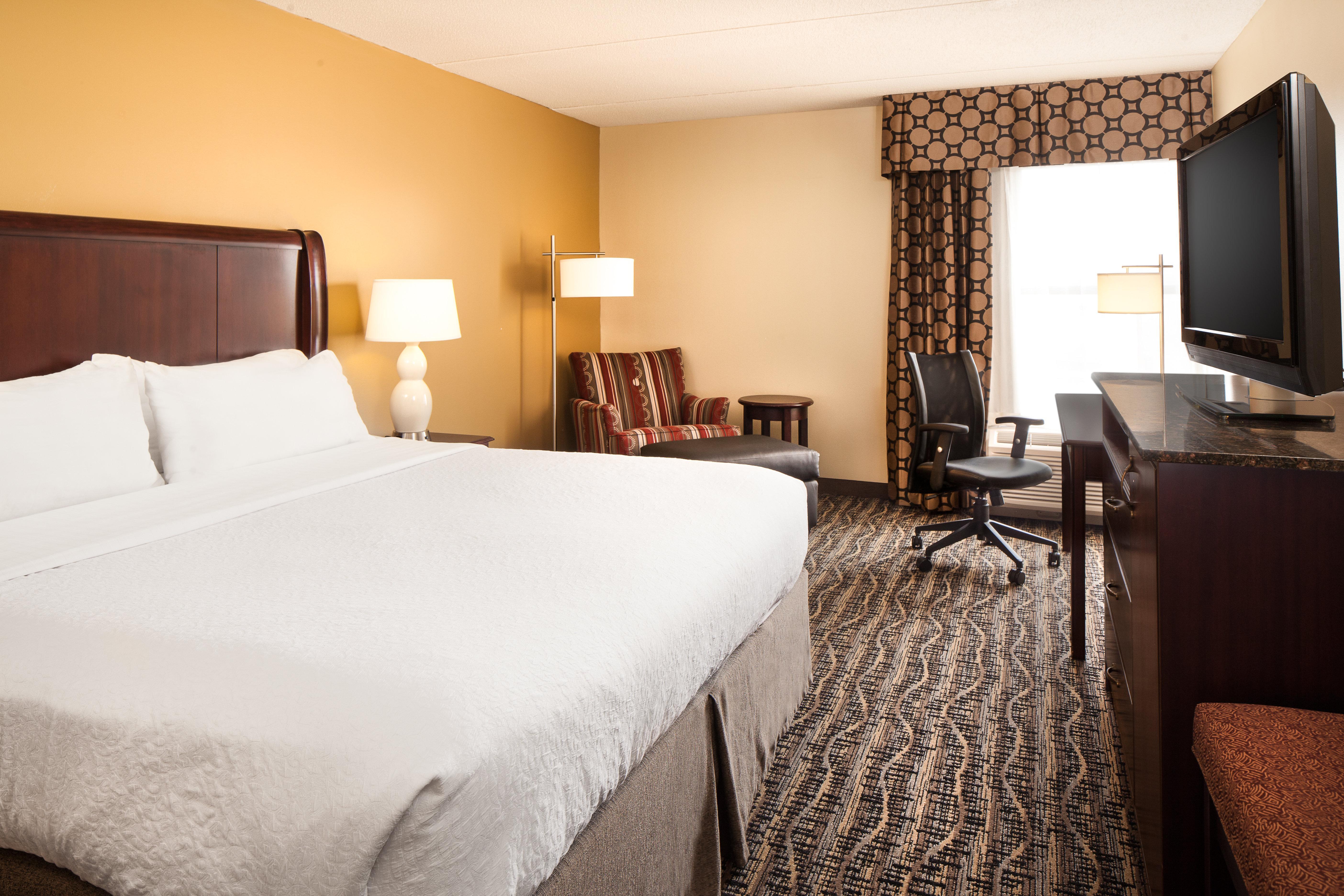 Holiday Inn Dubuque/Galena By Ihg Bagian luar foto