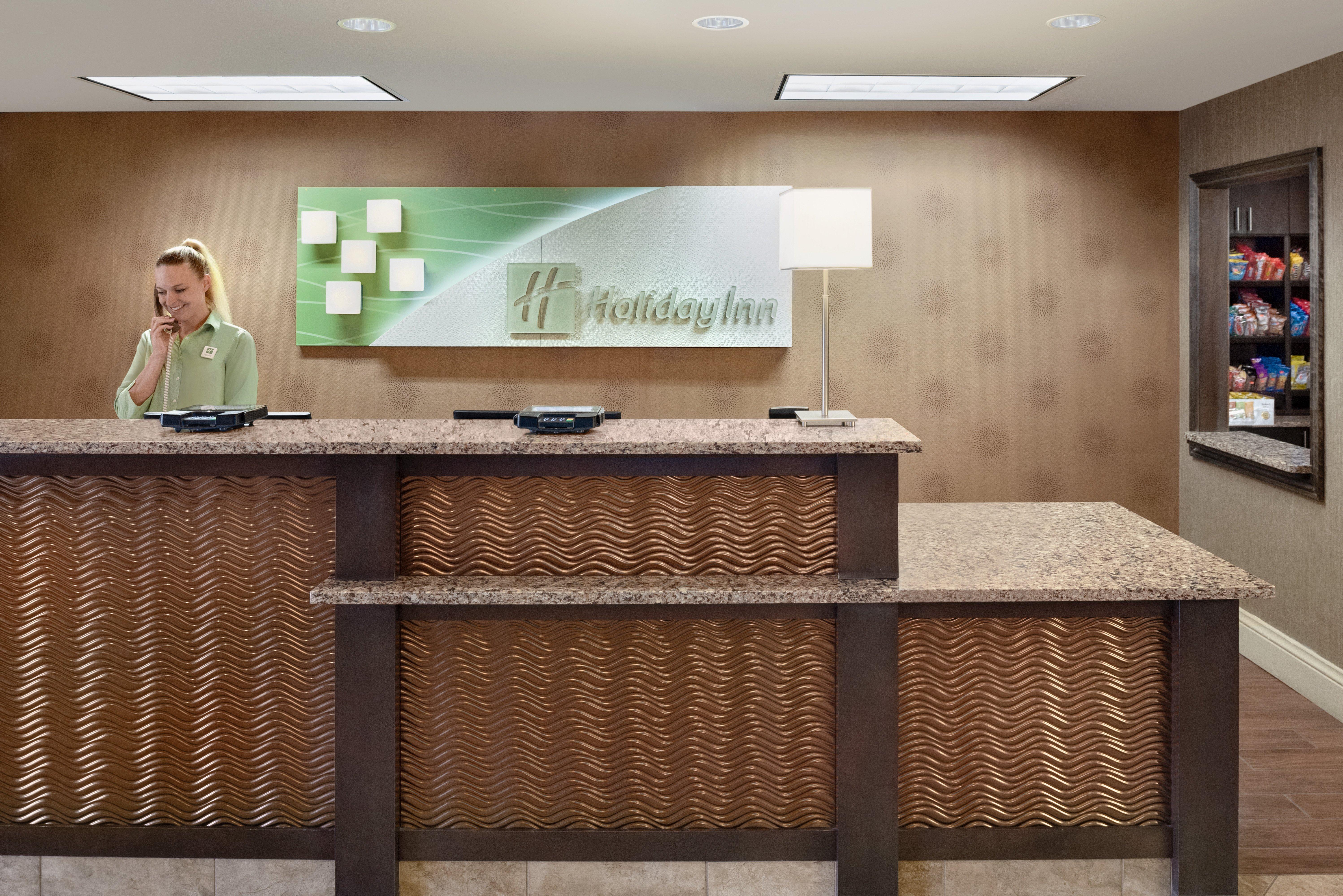 Holiday Inn Dubuque/Galena By Ihg Bagian luar foto