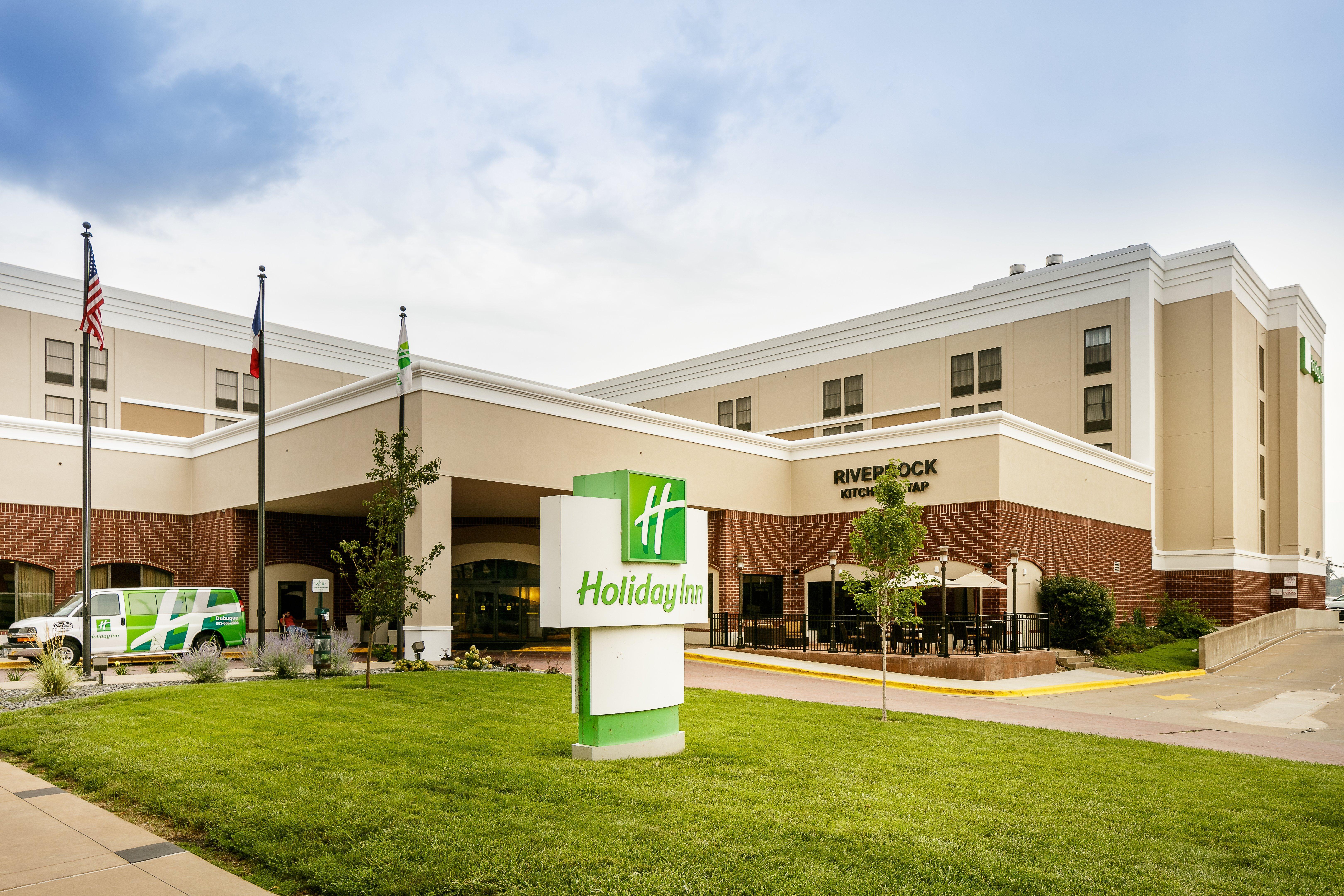 Holiday Inn Dubuque/Galena By Ihg Bagian luar foto