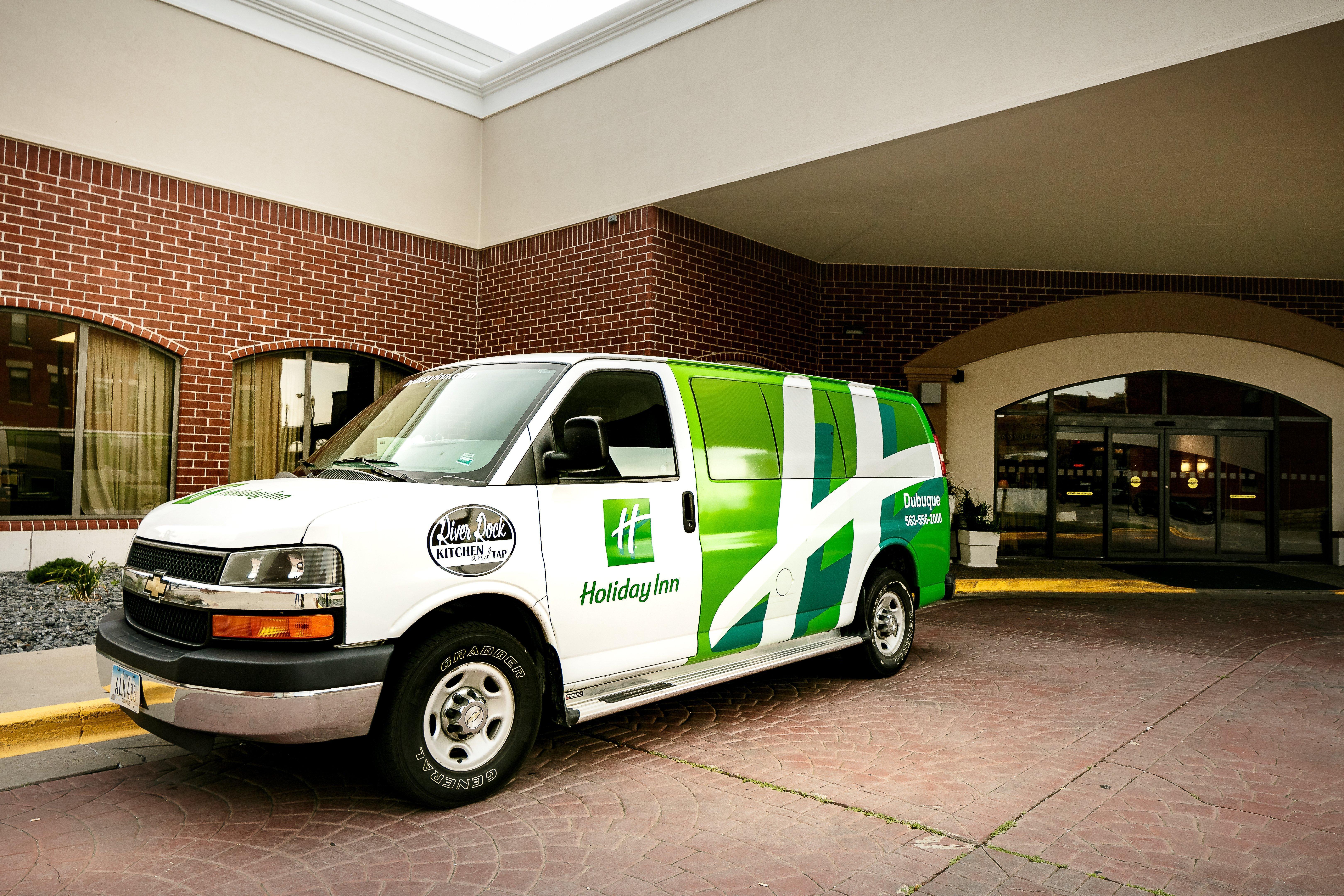 Holiday Inn Dubuque/Galena By Ihg Bagian luar foto